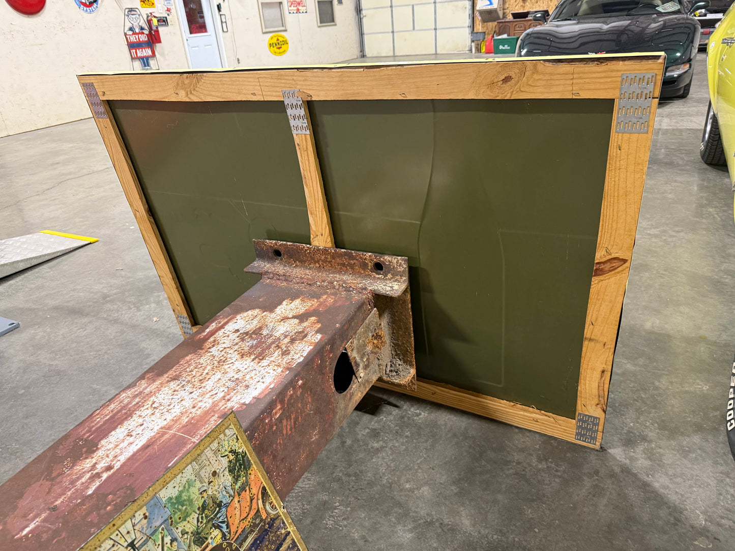 Yahoo Mountain Dew Sign