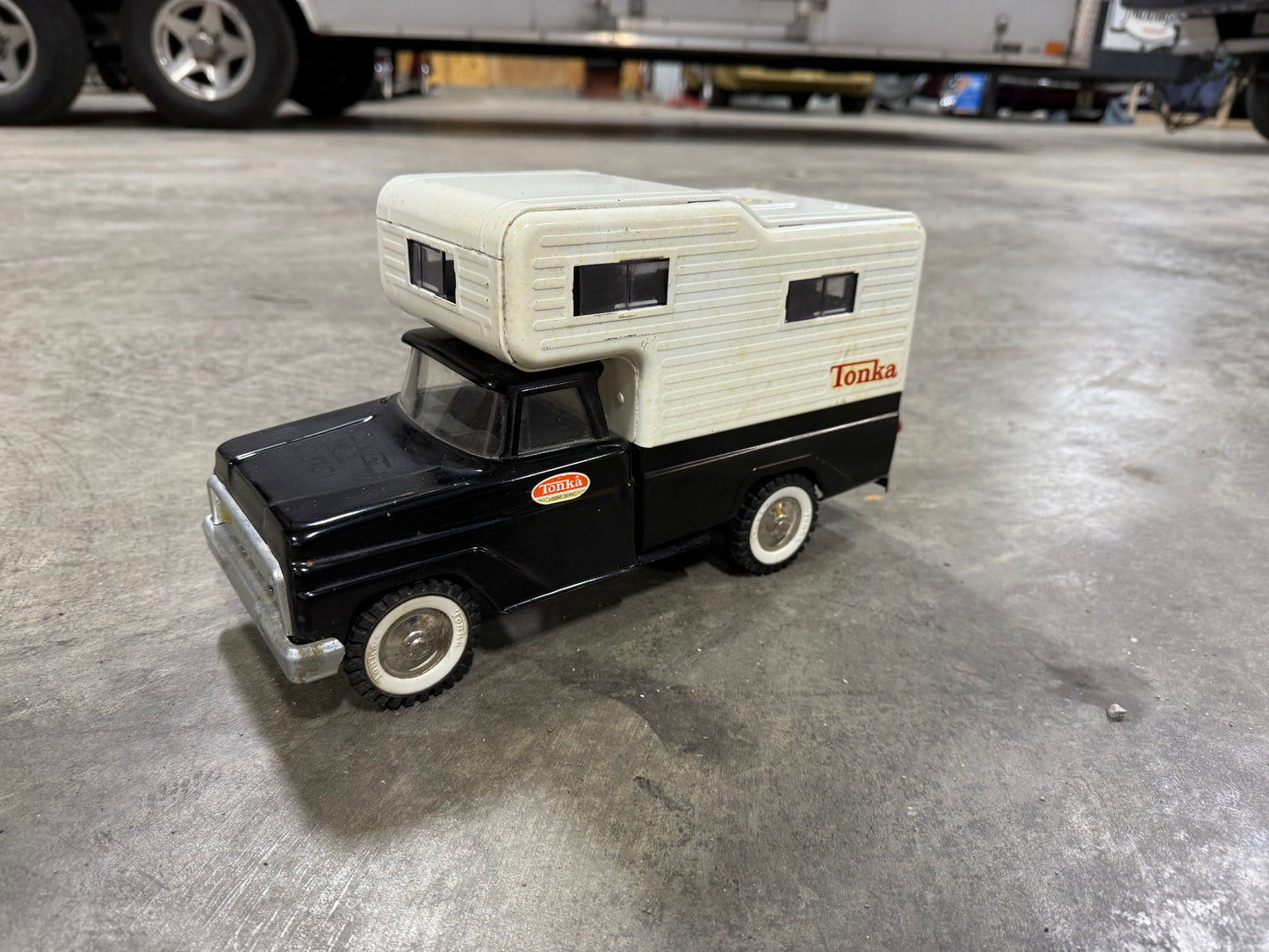 Tonka black and white Truck with Camper