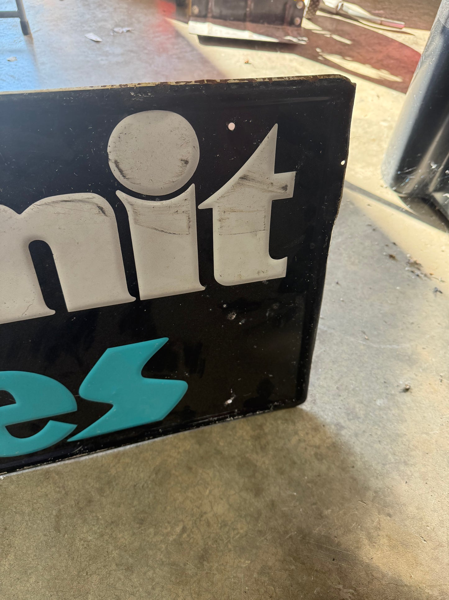 Summit Tires Horizontal Sign