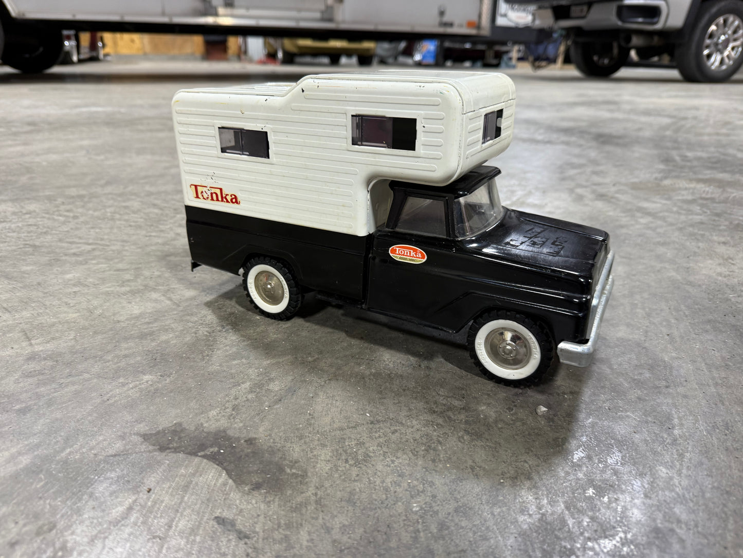 Tonka black and white Truck with Camper