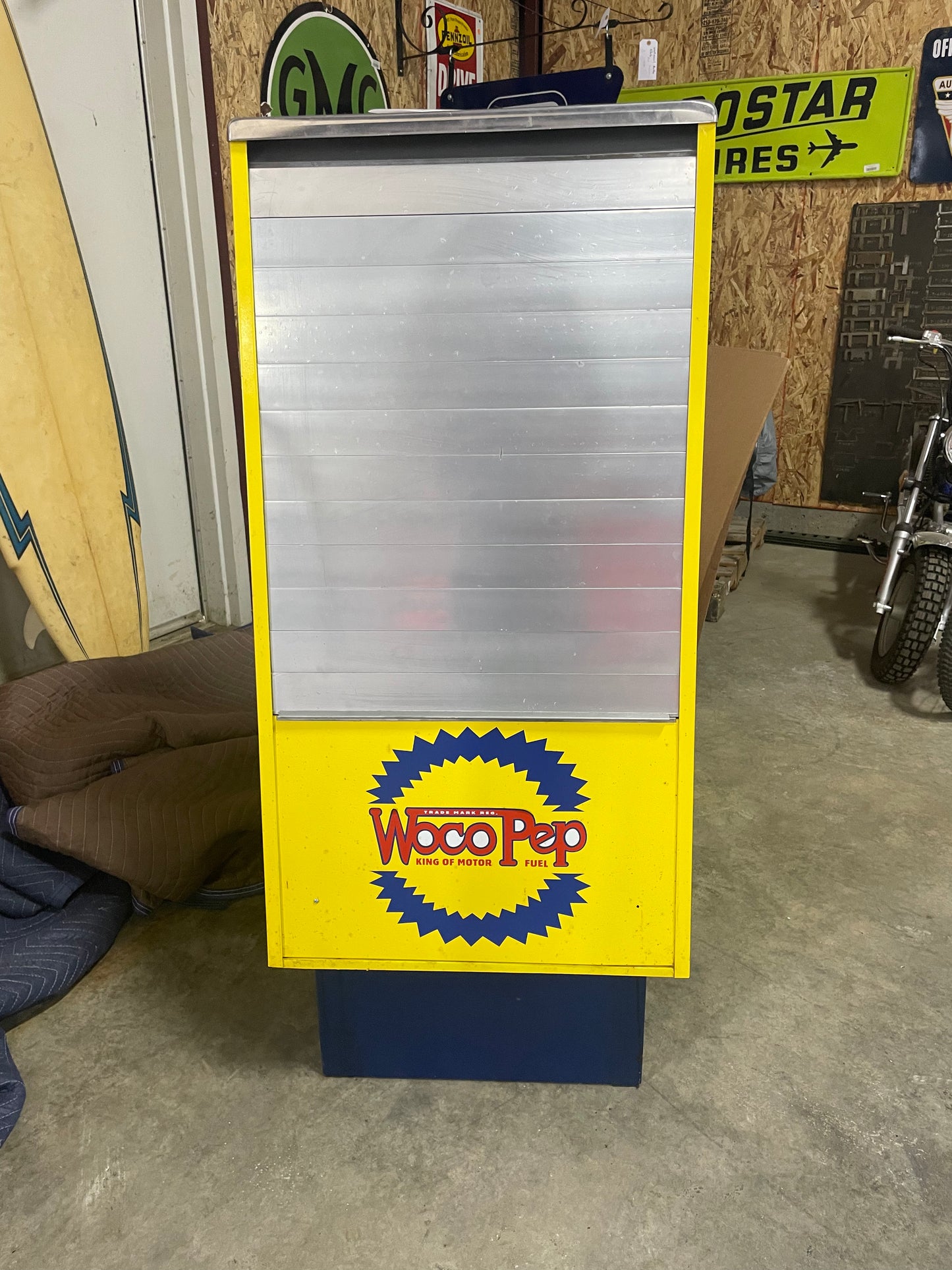 Woco Pep Seloil Oil can Service Cabinet