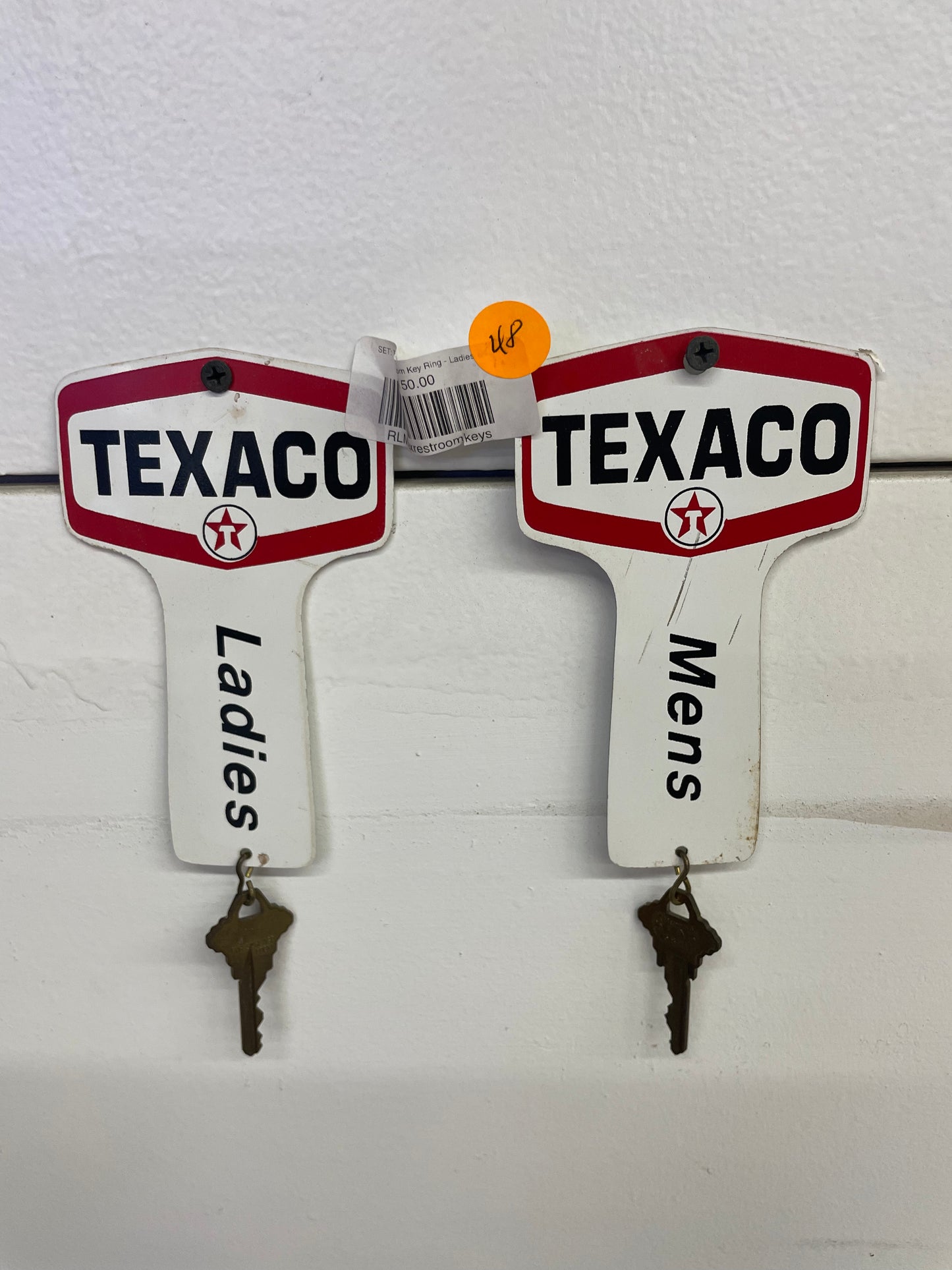 SET: Texaco Restroom Key Ring - Ladies and Mens