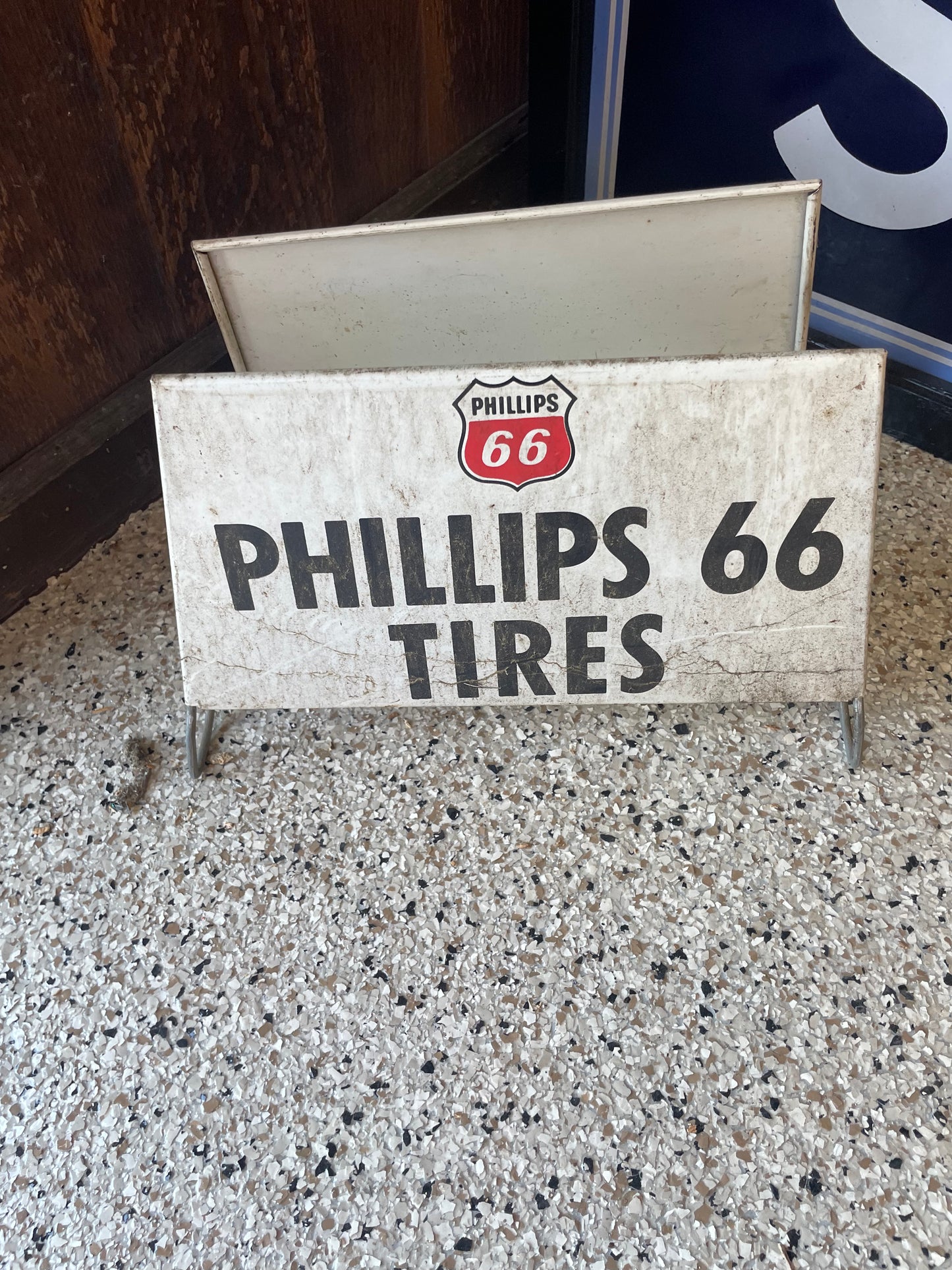 Phillips 66 Tire Display