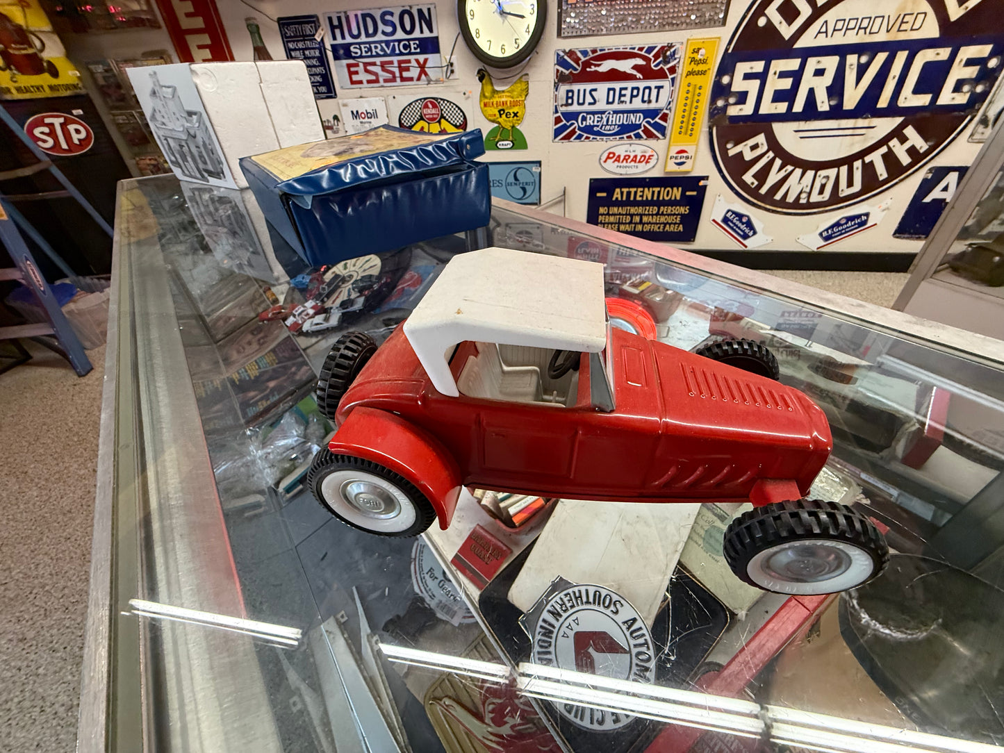 Lylint Roadster Convertible Toy - Red