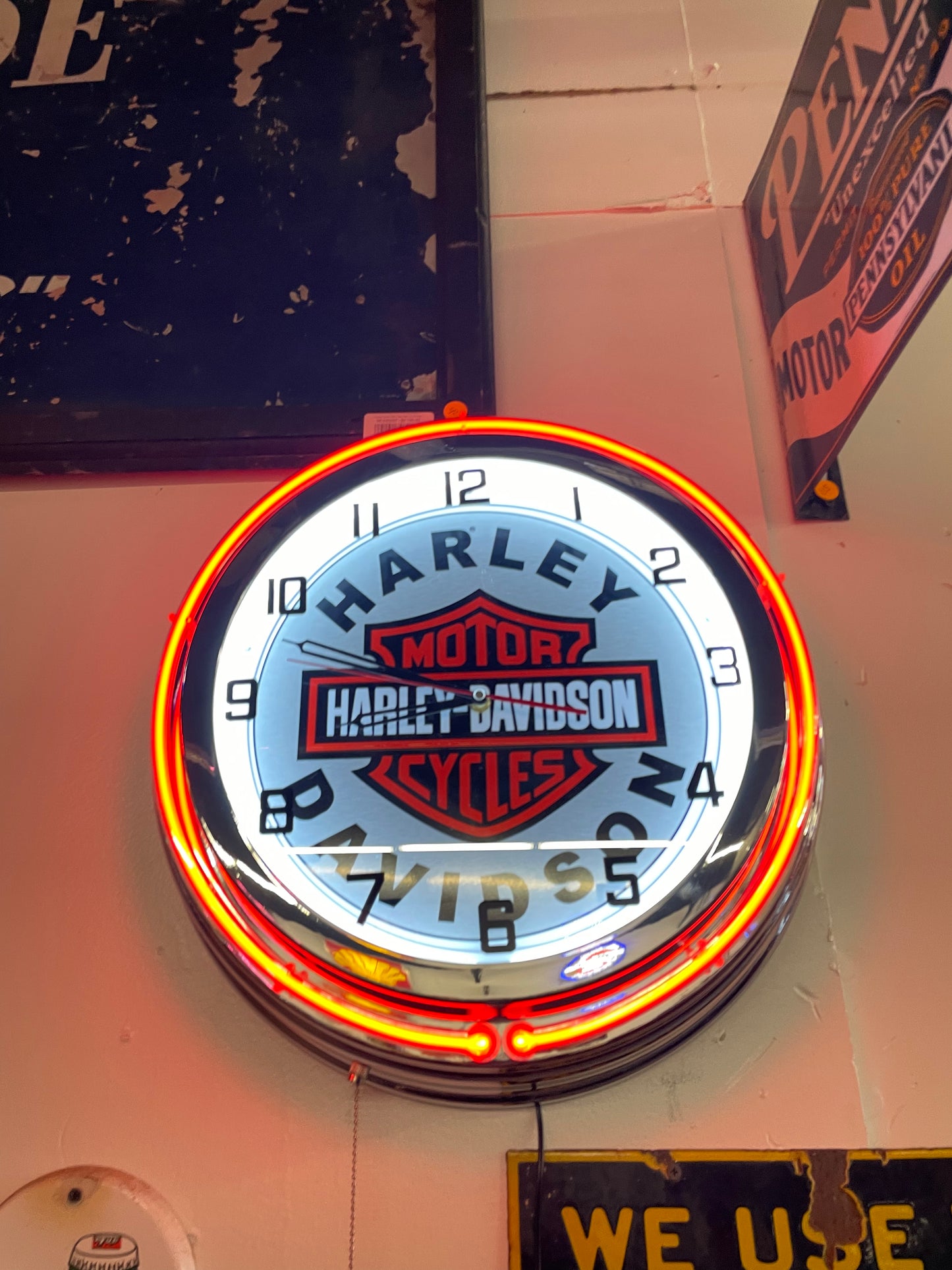Harley Davidson Neon Clock