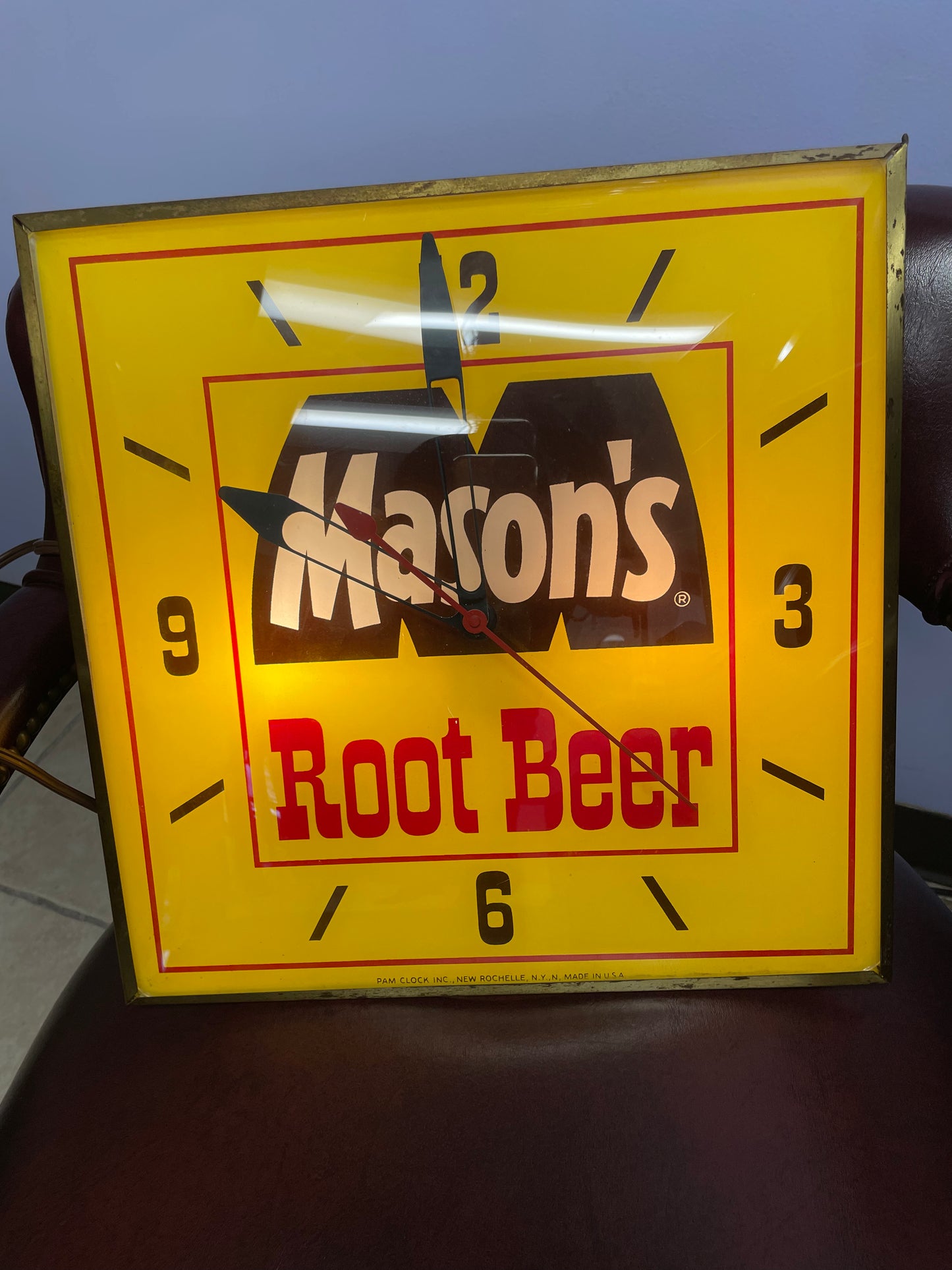 Vintage Mason's Root Beer Lighted Advertising PAM Clock