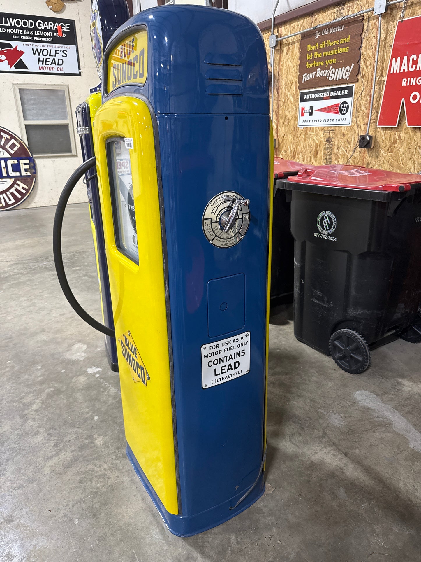 Sunoco Lighted Pump
