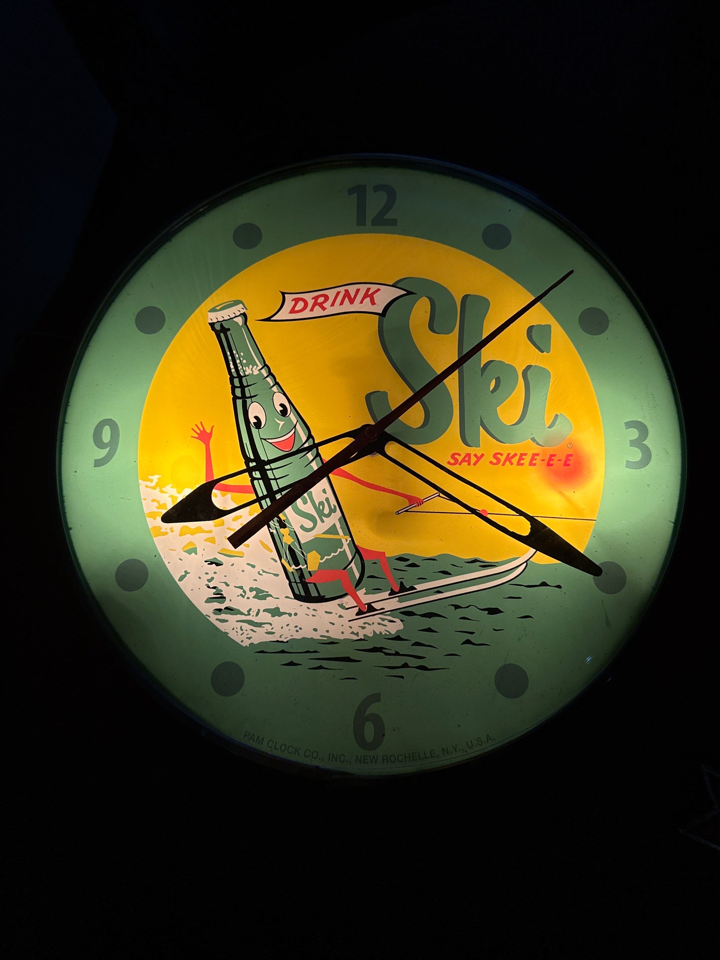 Ski Lighted Clock