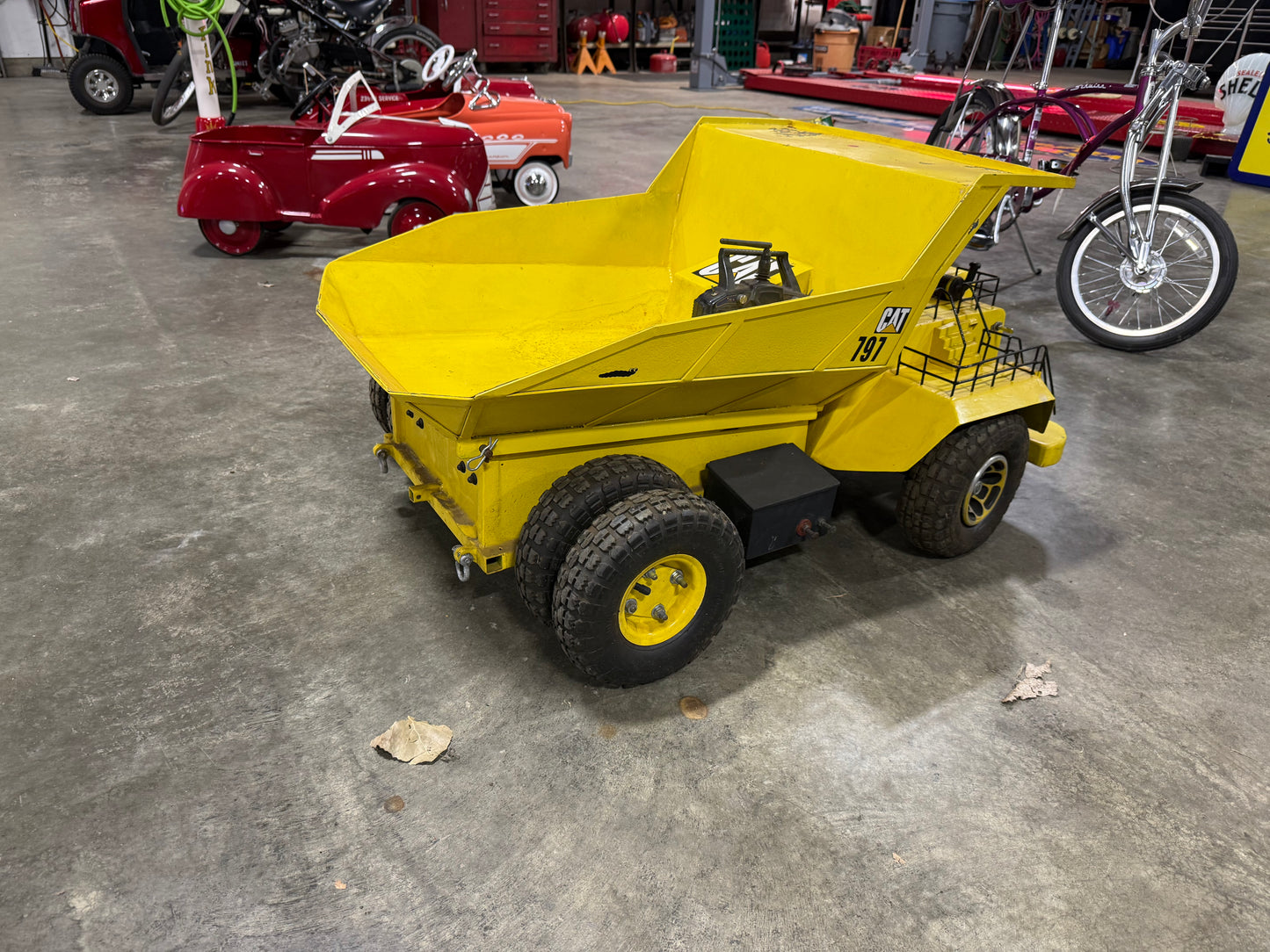 CAT Dump Truck w/ Remote Control