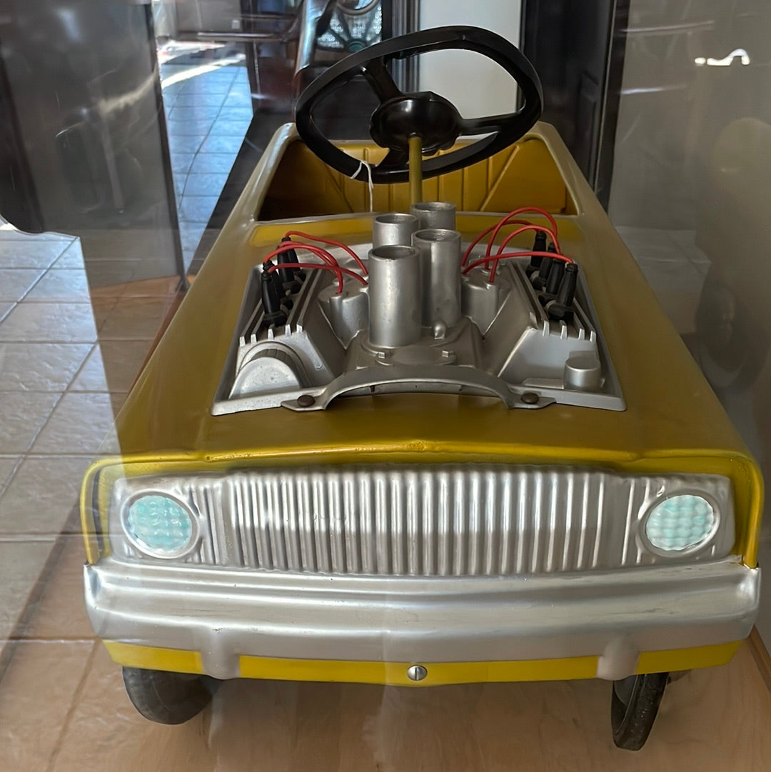 Fire Drag-on Gold Pedal car