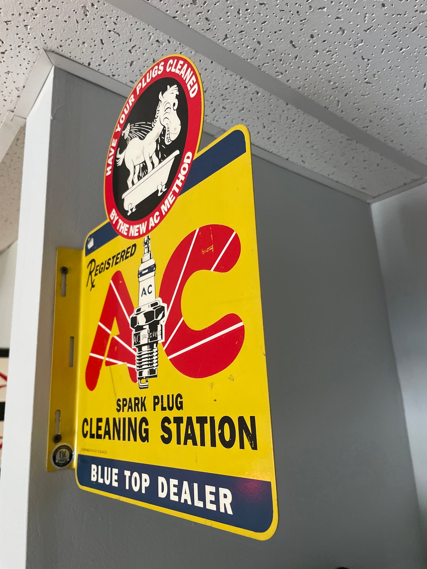 AC Spark Plug Cleaning Station Flange