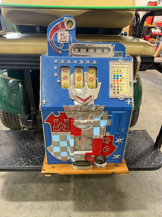 Royal Castle Mills Novelty Slot Machine