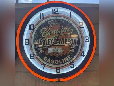 Harley Davidson  Neon Clock - 2 Designs Available!