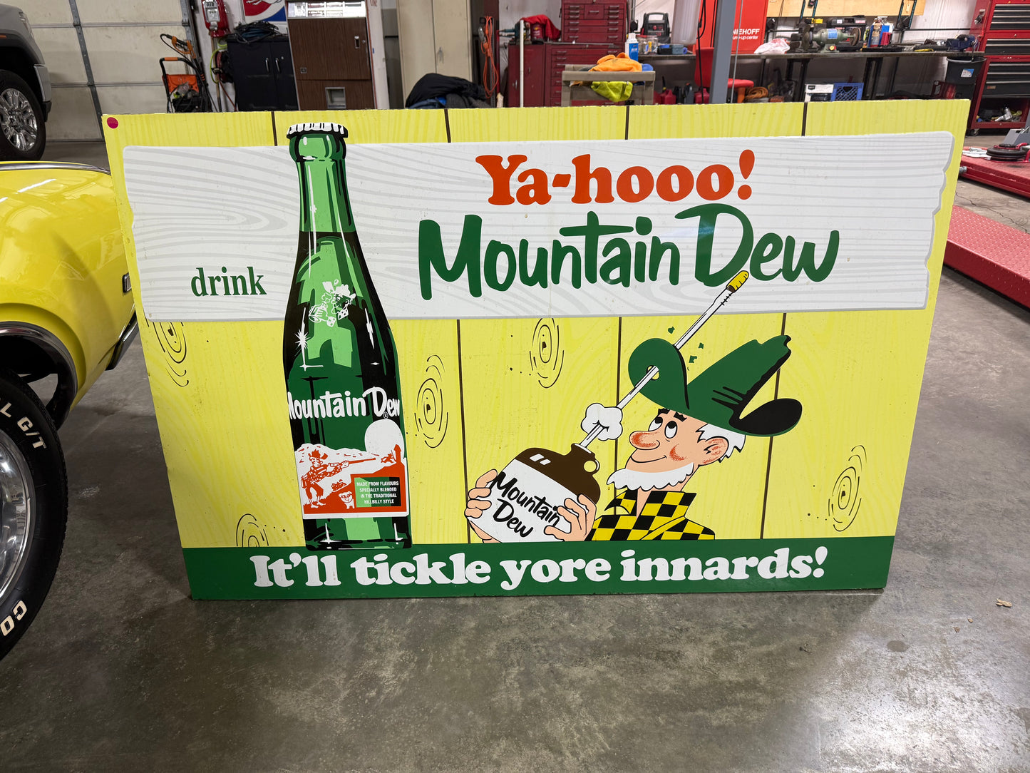 Yahoo Mountain Dew Sign