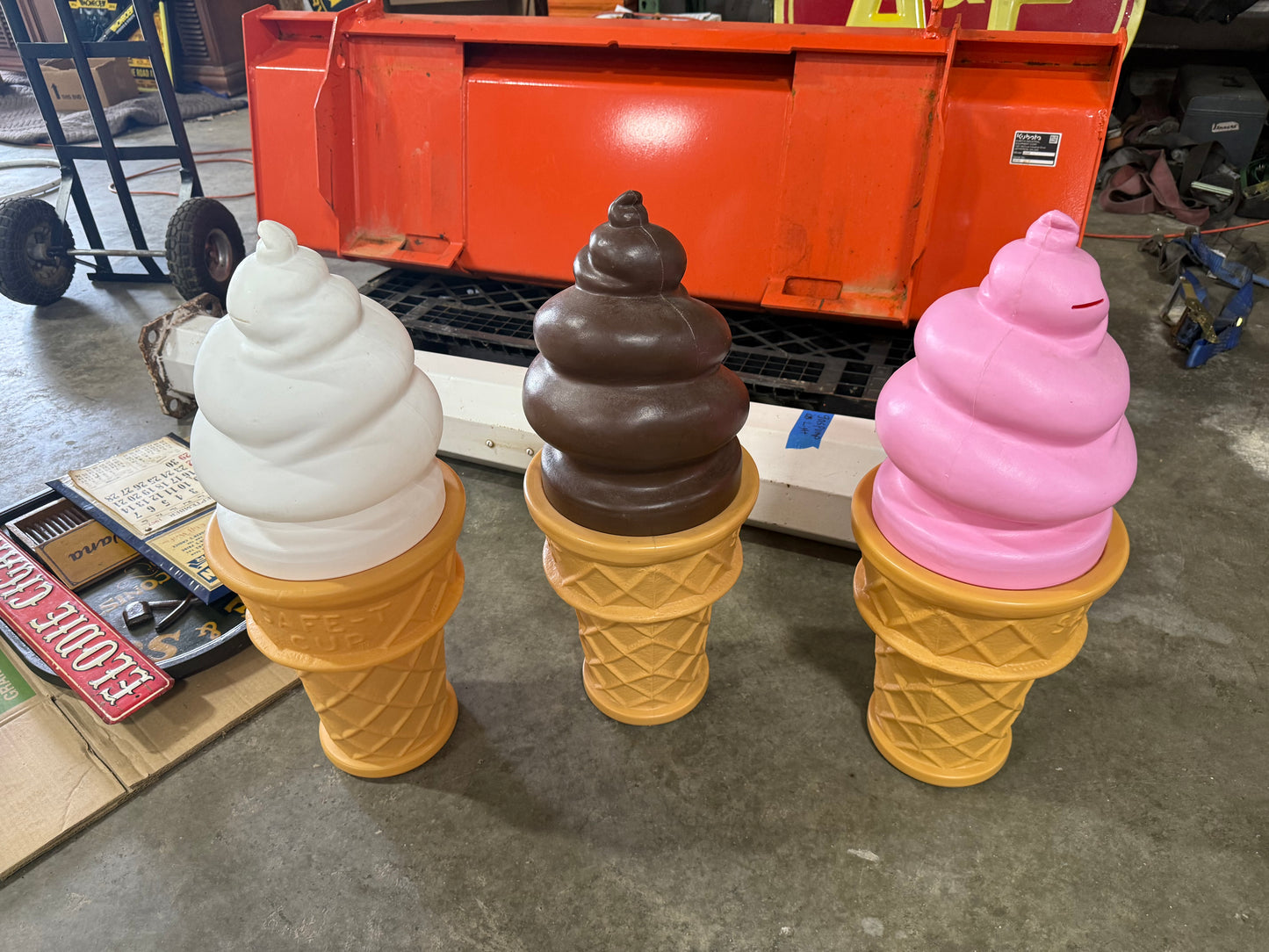 Ice Cream Cone D -Small Chocolate