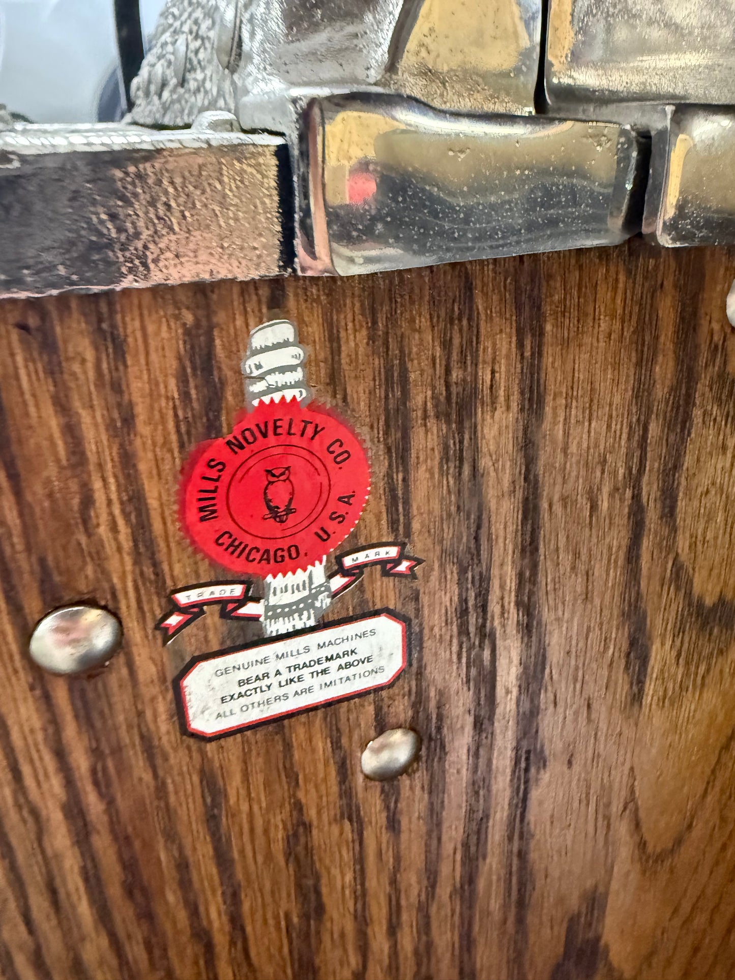 Royal Castle Mills Novelty Slot Machine