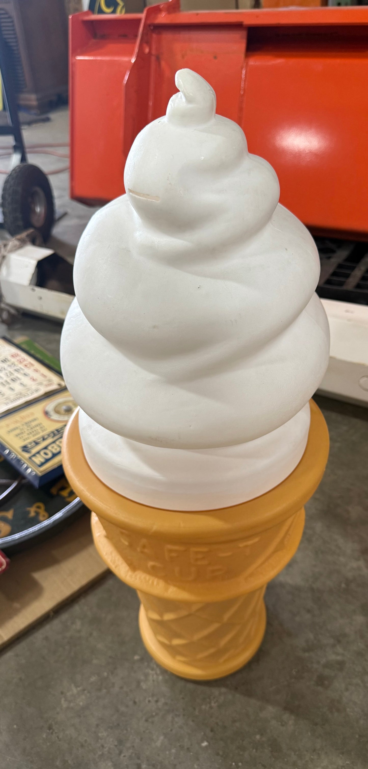 Ice Cream Cone C - Small Vanilla