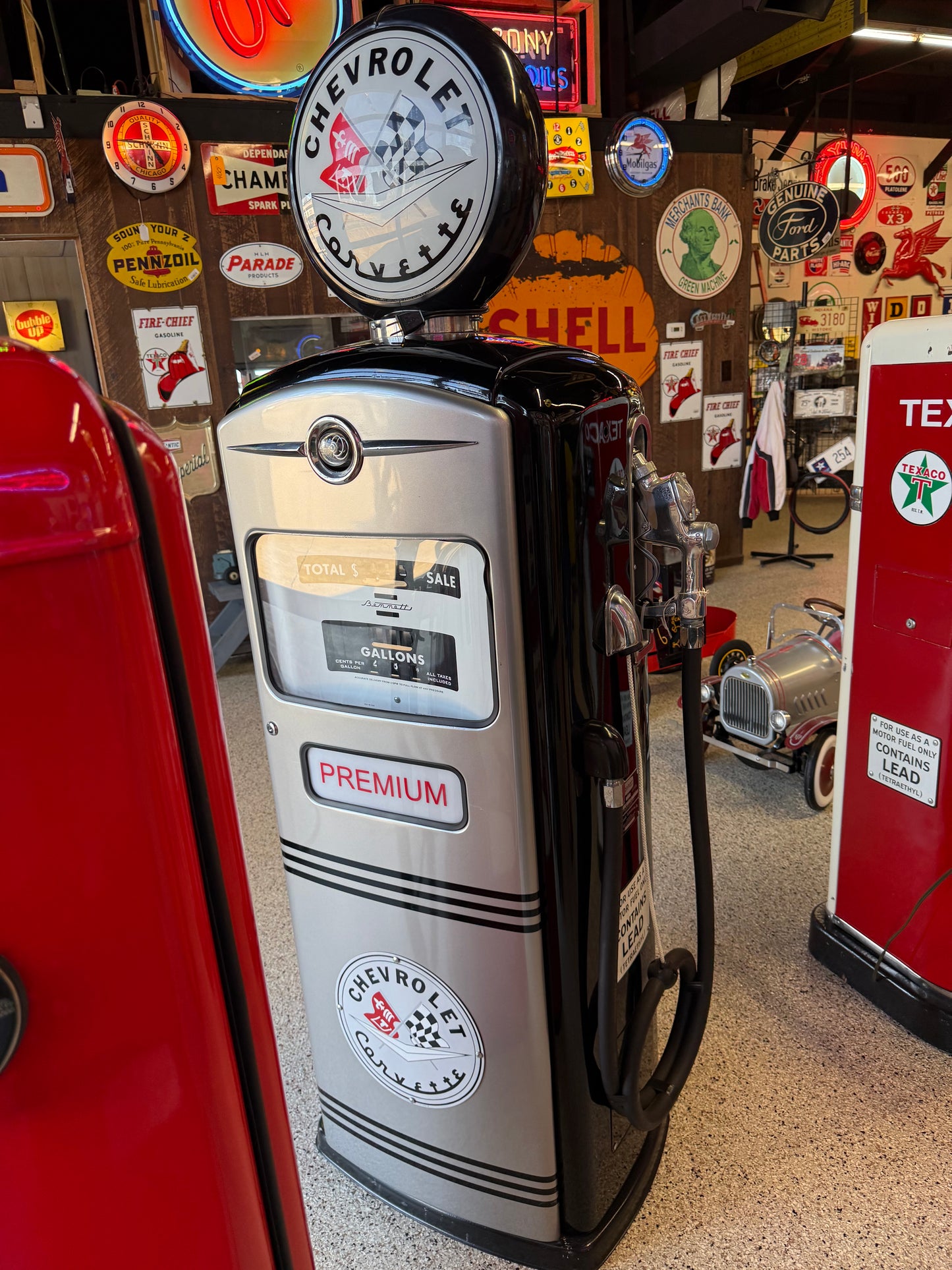 Corvette Gasoline Pump with Chevrolet Corvette Globe