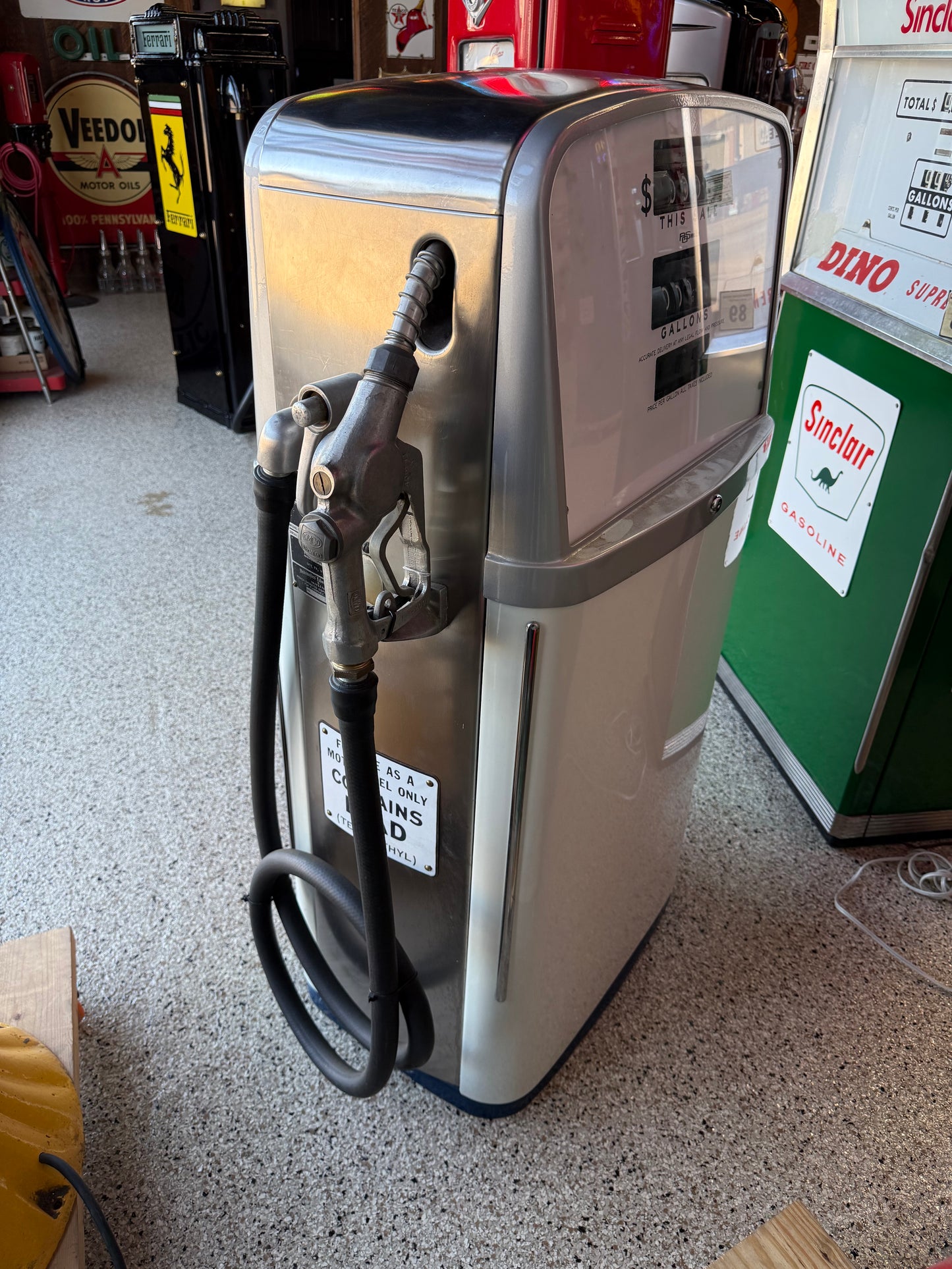 DX Gasoline Pump
