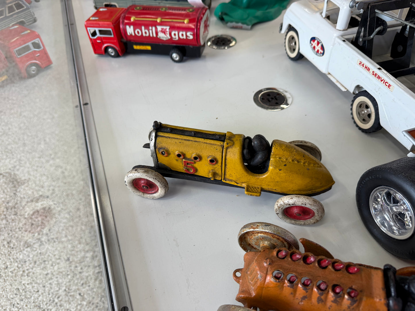Hubley Cast 12 Cylinder Racer Toy