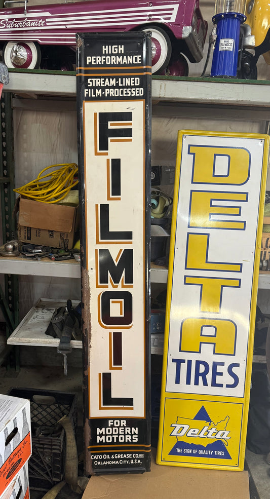 Filmoil Vertical Sign