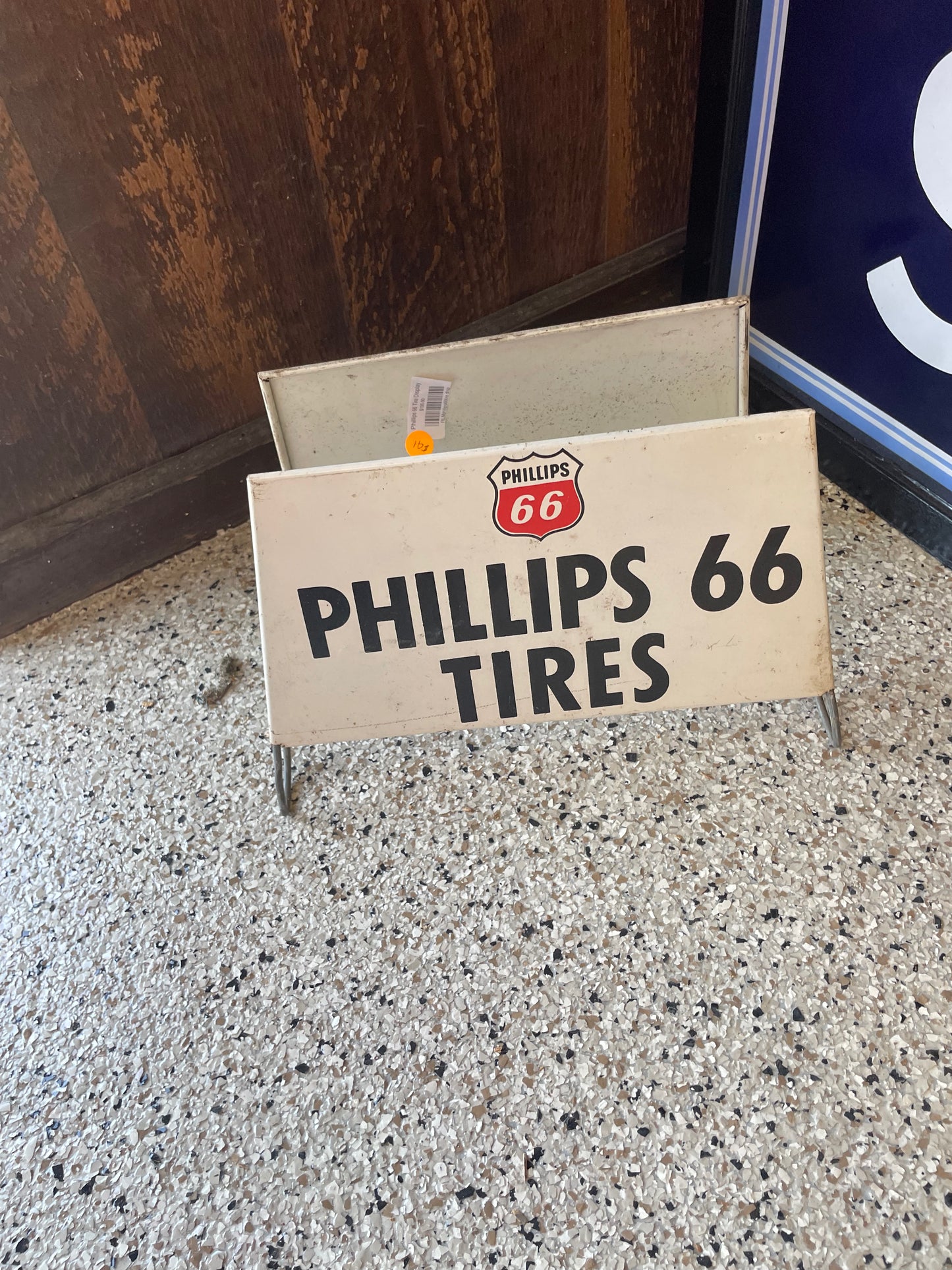Phillips 66 Tire Display