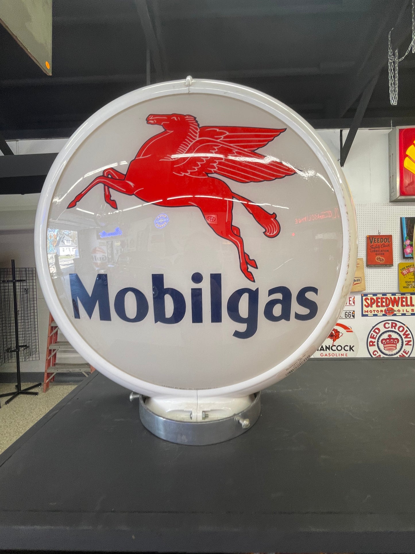 Mobilgas Pegasus Glass Globe #1