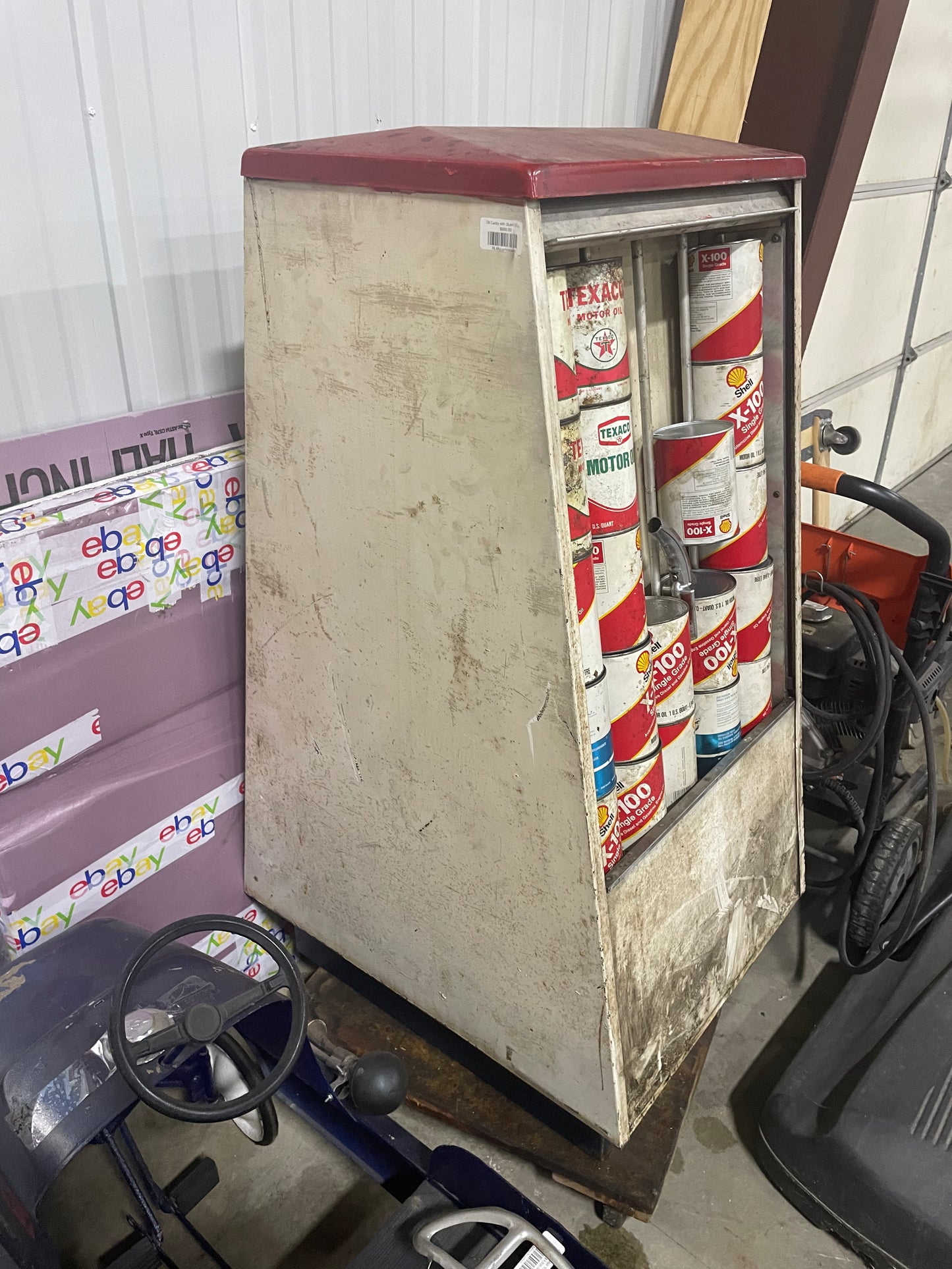 Oil Caddy with Quart Oil Cans