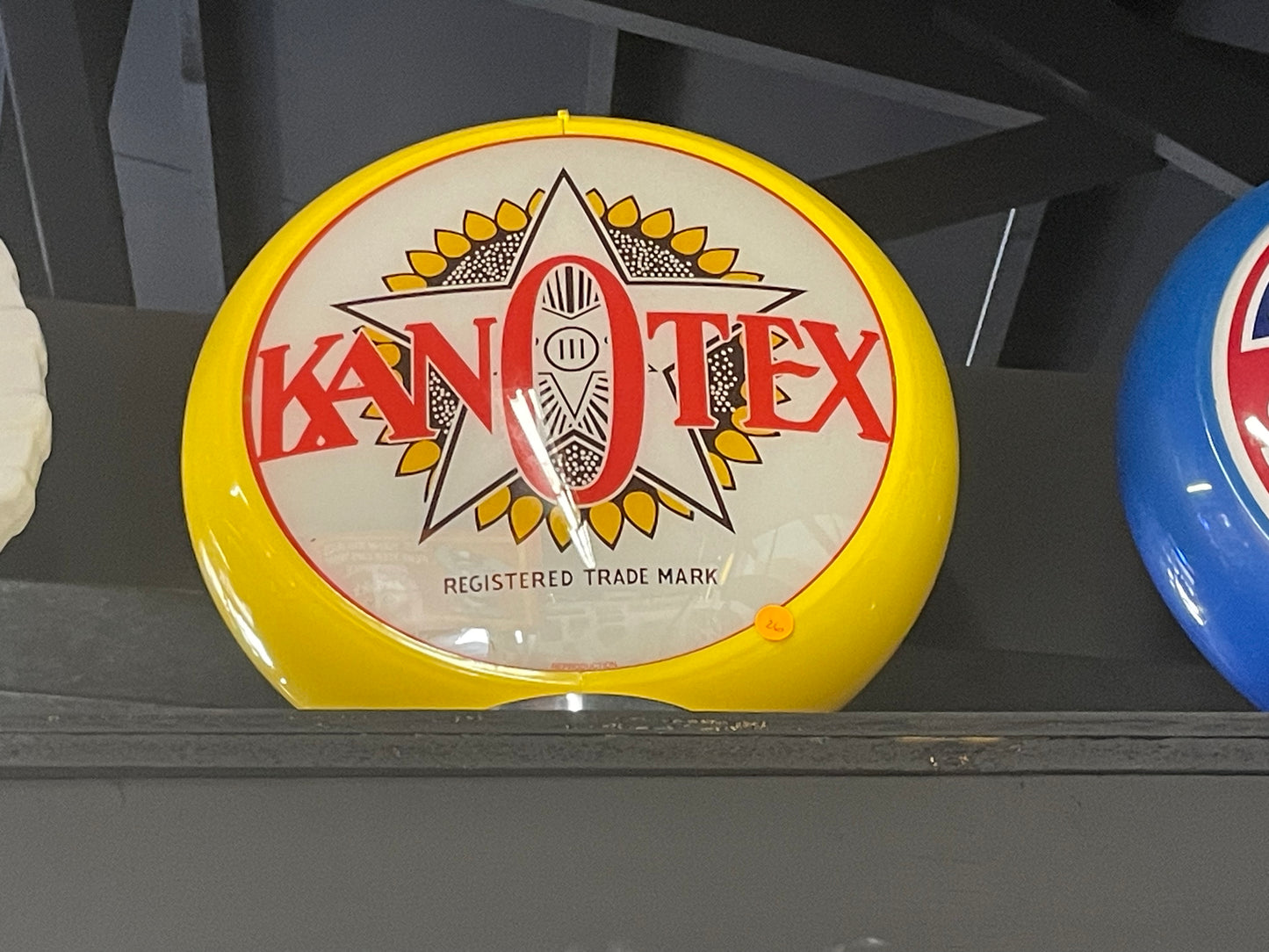 Kanotex Gas Pump Globe