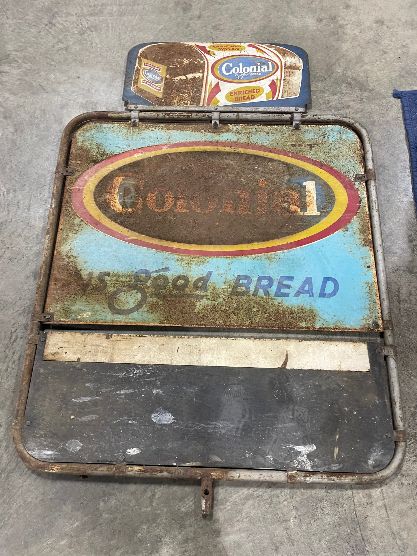 Colonial Bread DS Metal Sign - Large