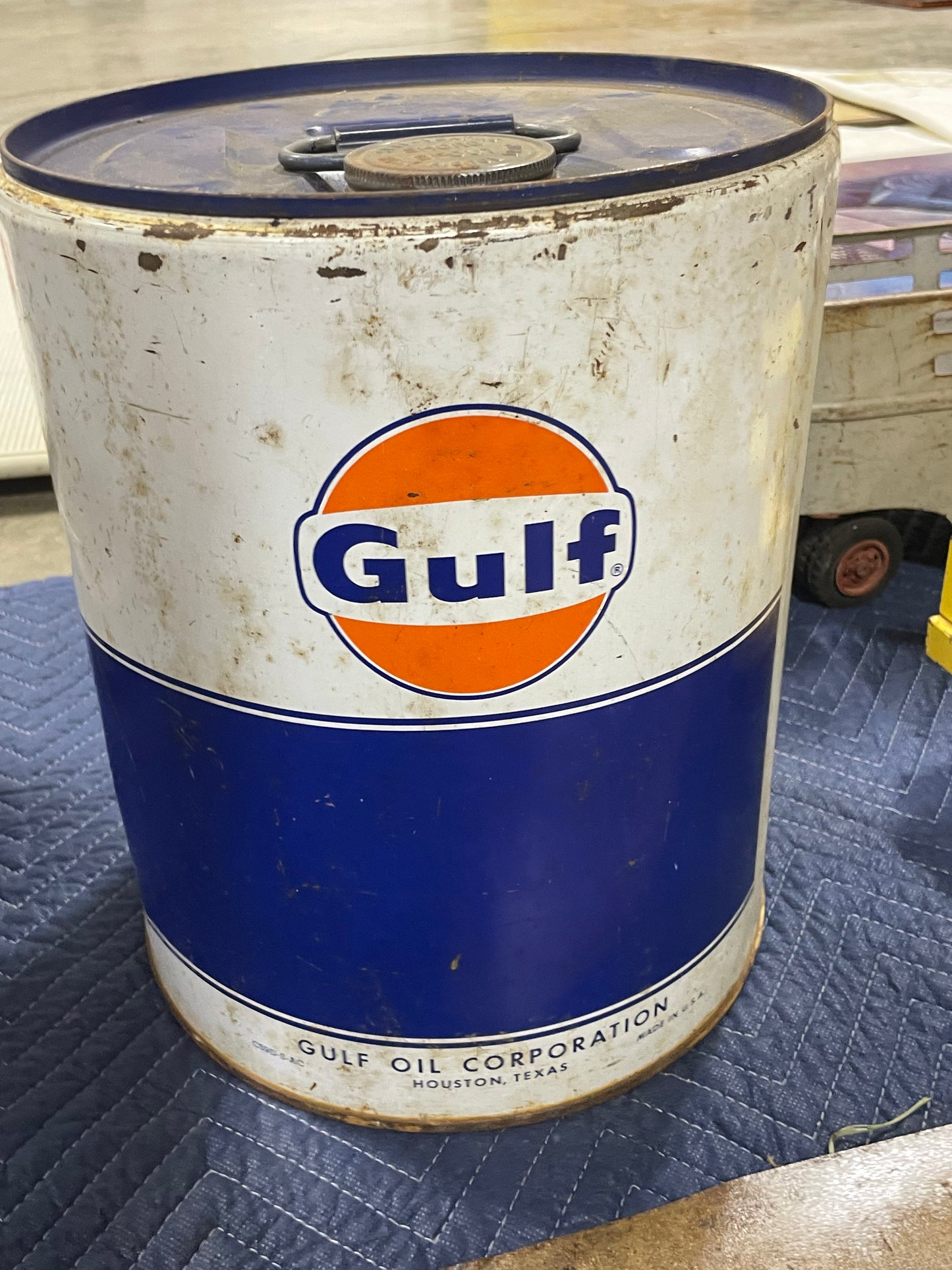 Gulf Oil Can - Large