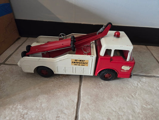 Nylink Hi-Way Emergency Unit No 3400 Tow Truck