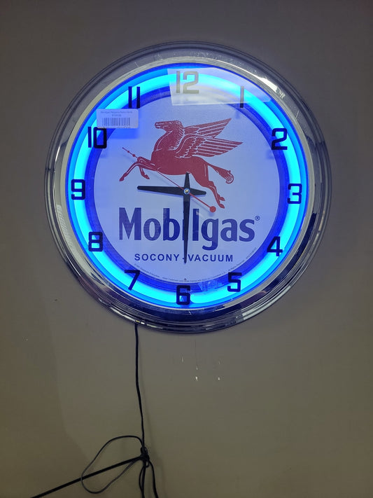 Mobilgas Pegasus Neon Clock