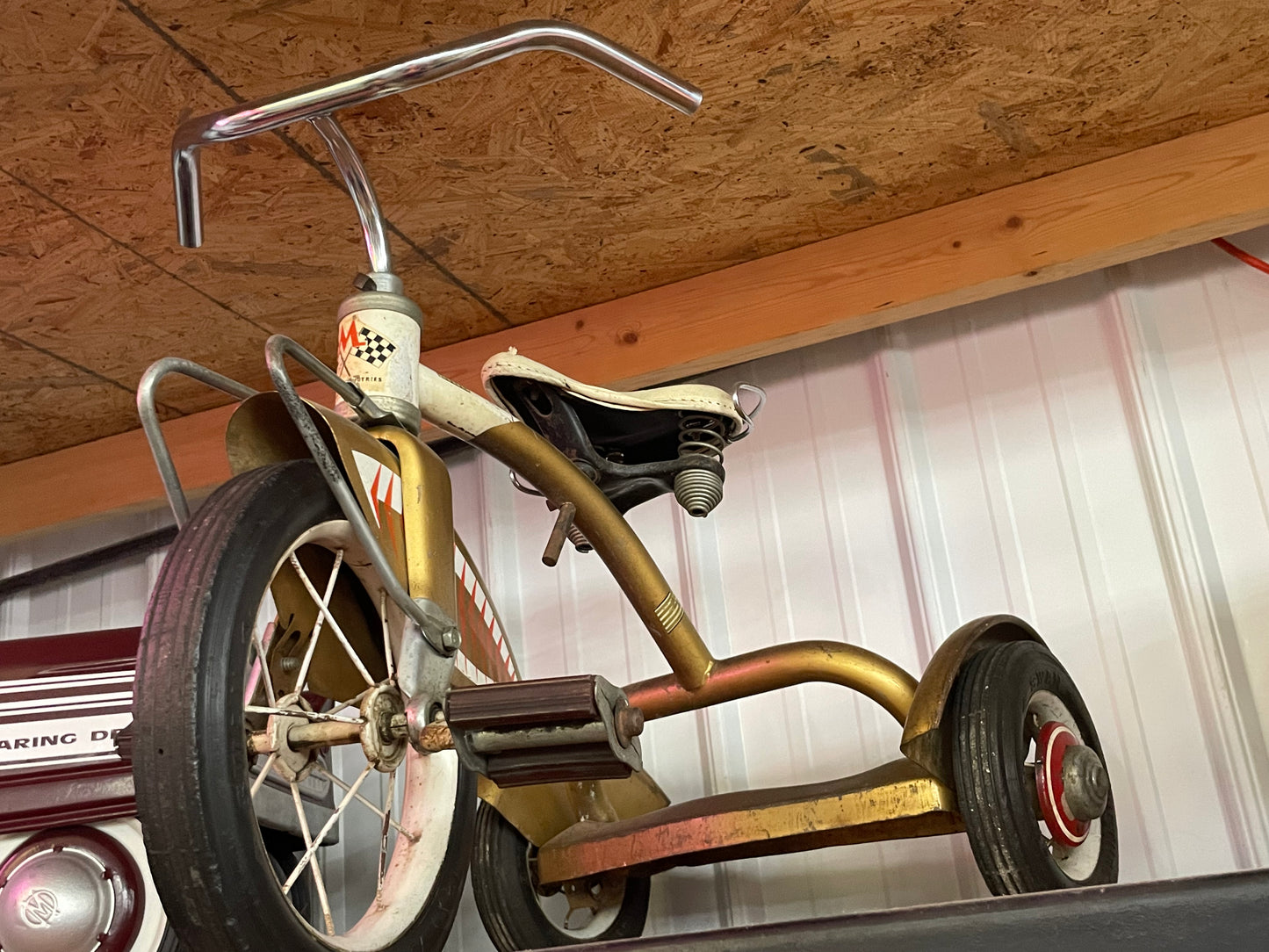 Trike - Gold and White