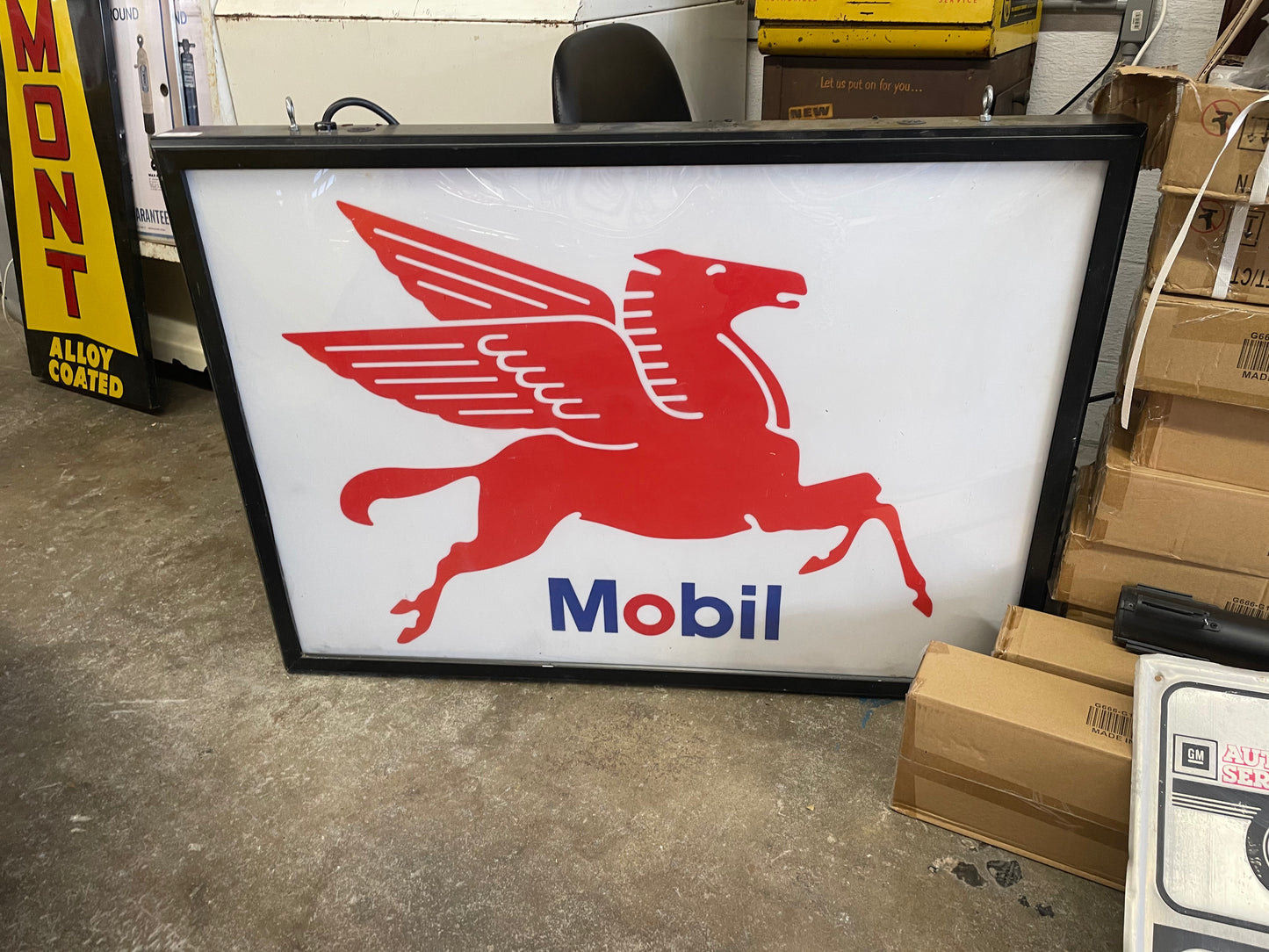 Mobil Pegasus Lighted Sign