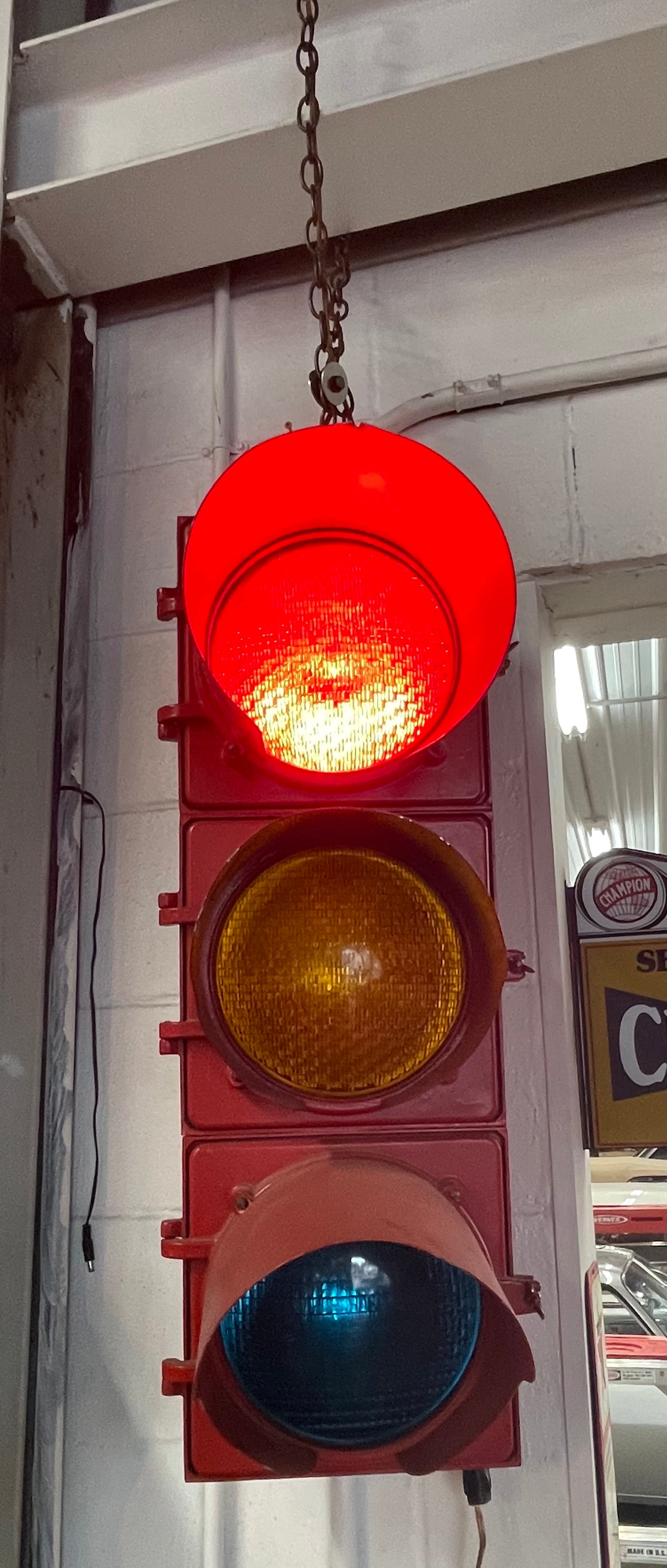 3 Light Hanging Stop Light – ACT ROAD ART