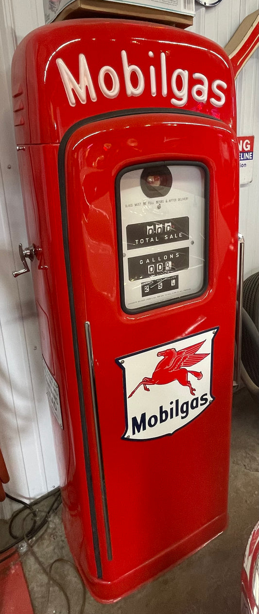 Mobilgas Pump - Red