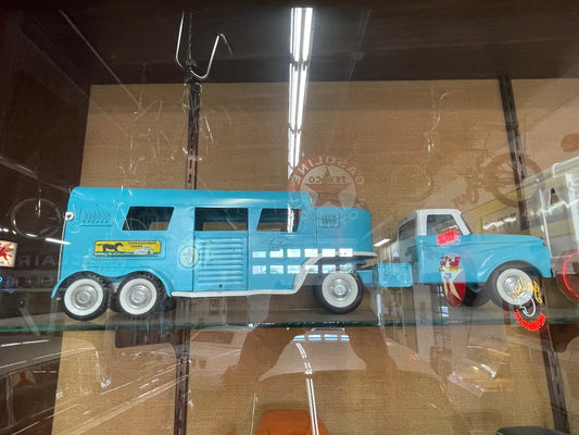 Thoroughbred Farms Truck and Horse Trailer Toy - Light Blue